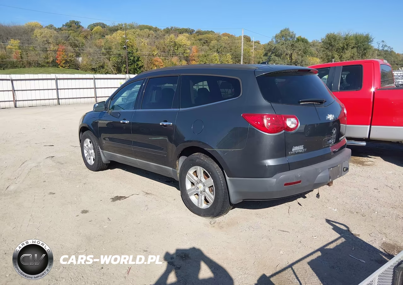 2010 Chevrolet Traverse Lt VIN:1GNLRFED8AS106078 - 3