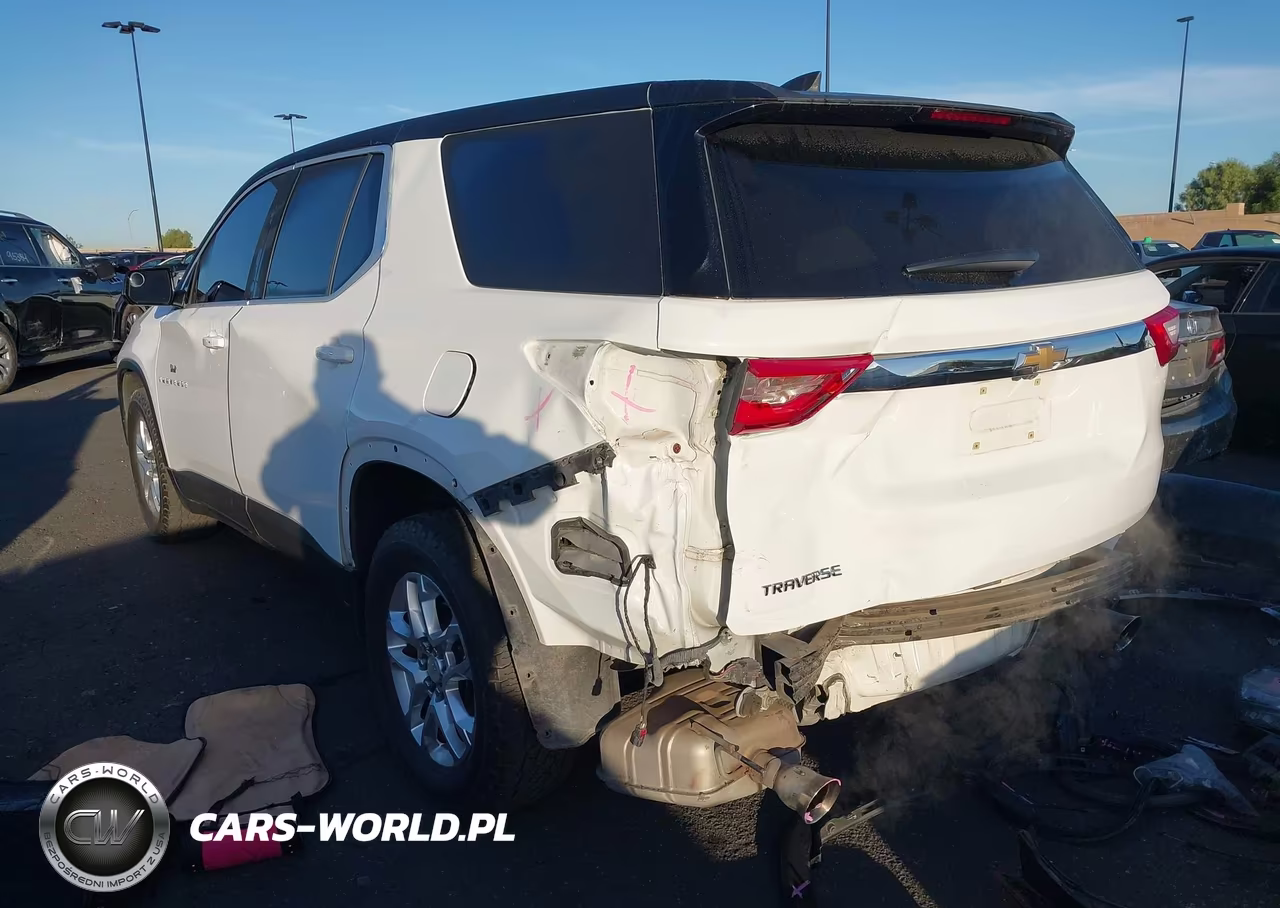 2020 Chevrolet Traverse Fwd Ls VIN:1GNERFKW4LJ139263 - 3
