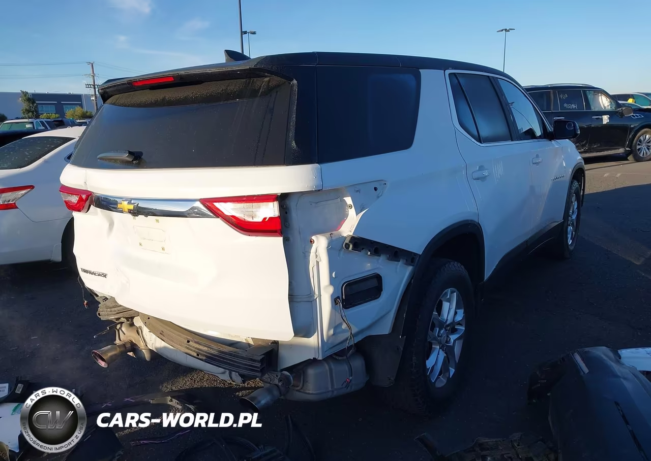 2020 Chevrolet Traverse Fwd Ls VIN:1GNERFKW4LJ139263 - 4