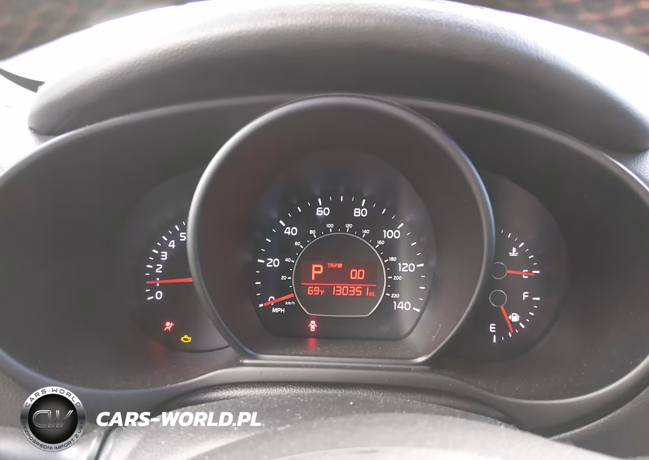 2016 Kia Soul + VIN:KNDJP3A56G7352044 - 7