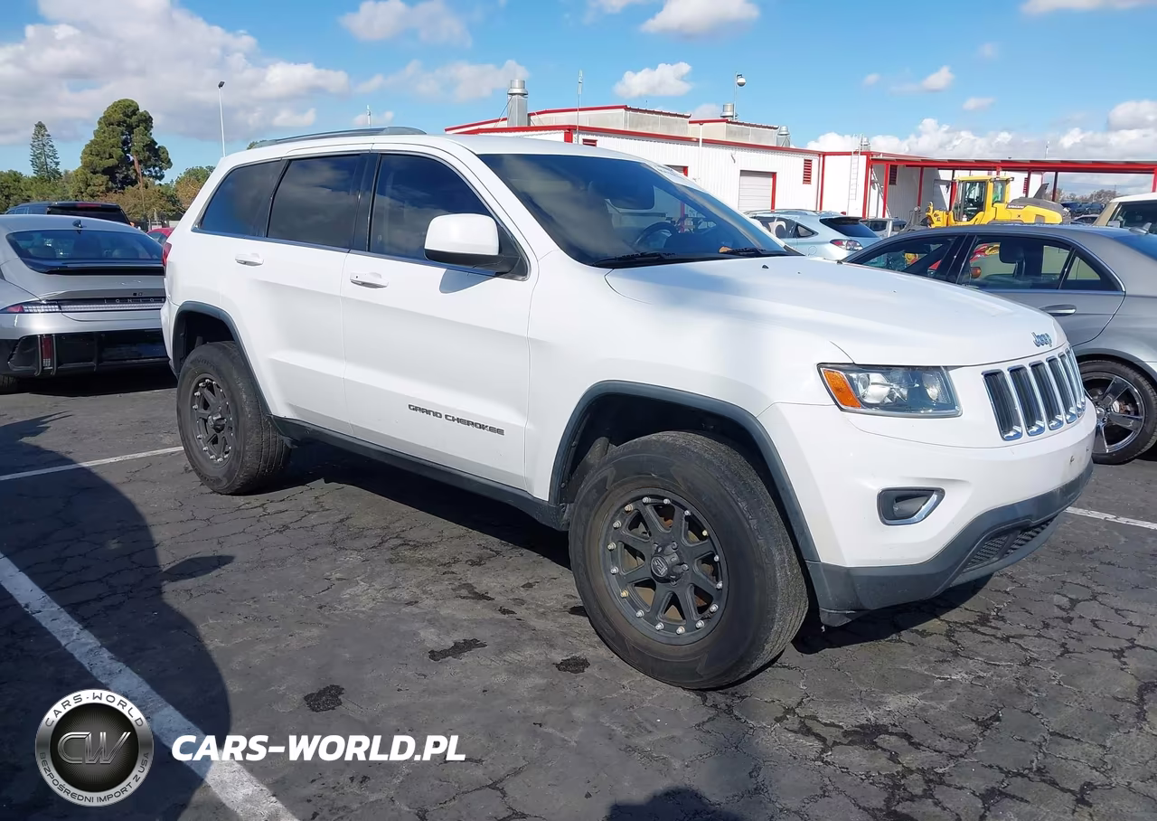 2014 Jeep Grand Cherokee Laredo VIN:1C4RJFAG3EC210732 - 1