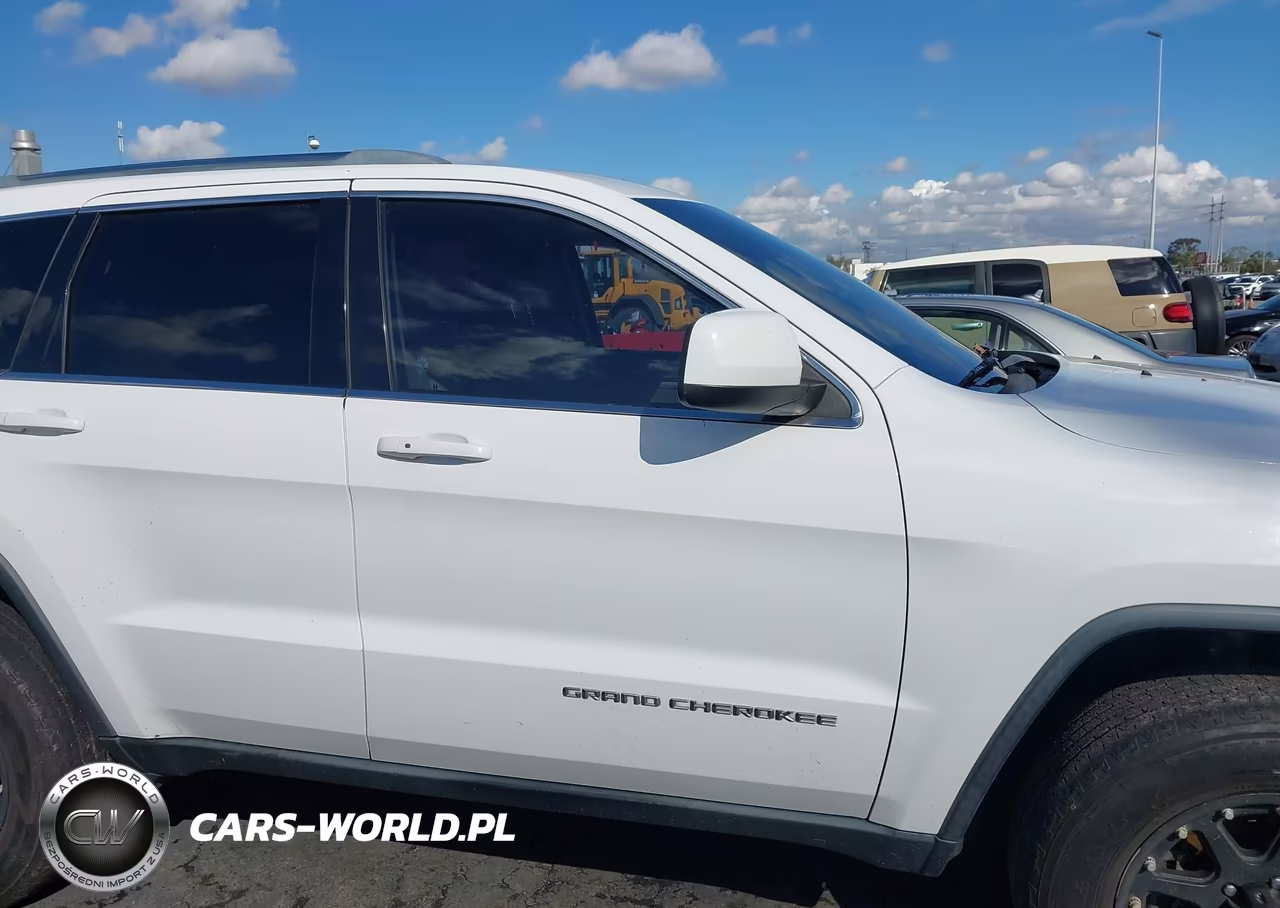 2014 Jeep Grand Cherokee Laredo VIN:1C4RJFAG3EC210732 - 13