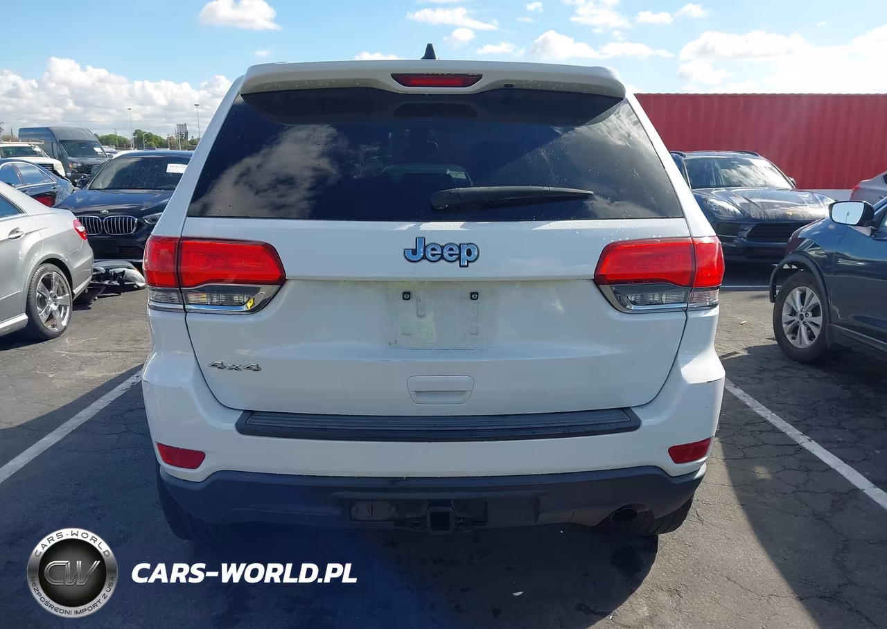 2014 Jeep Grand Cherokee Laredo VIN:1C4RJFAG3EC210732 - 16