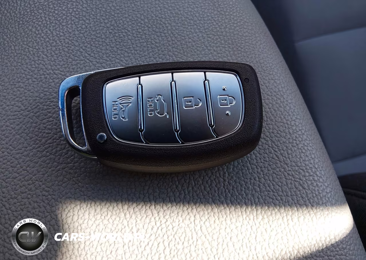 2020 Hyundai Ioniq Hybrid Blue VIN:KMHC65LC9LU233088 - 11