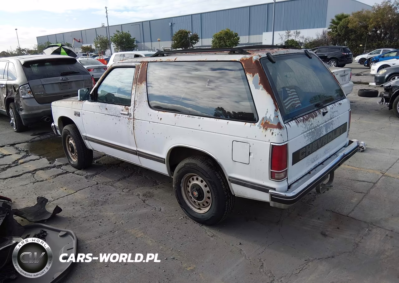 1989 Chevrolet Blazer S10 VIN:1GNCT18Z4K8132414 - 3