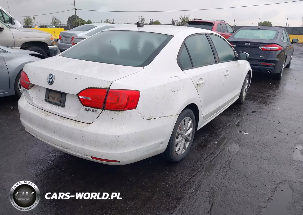 2011 Volkswagen Jetta 2.5L Se VIN:3VWDZ7AJ7BM097945 - 4
