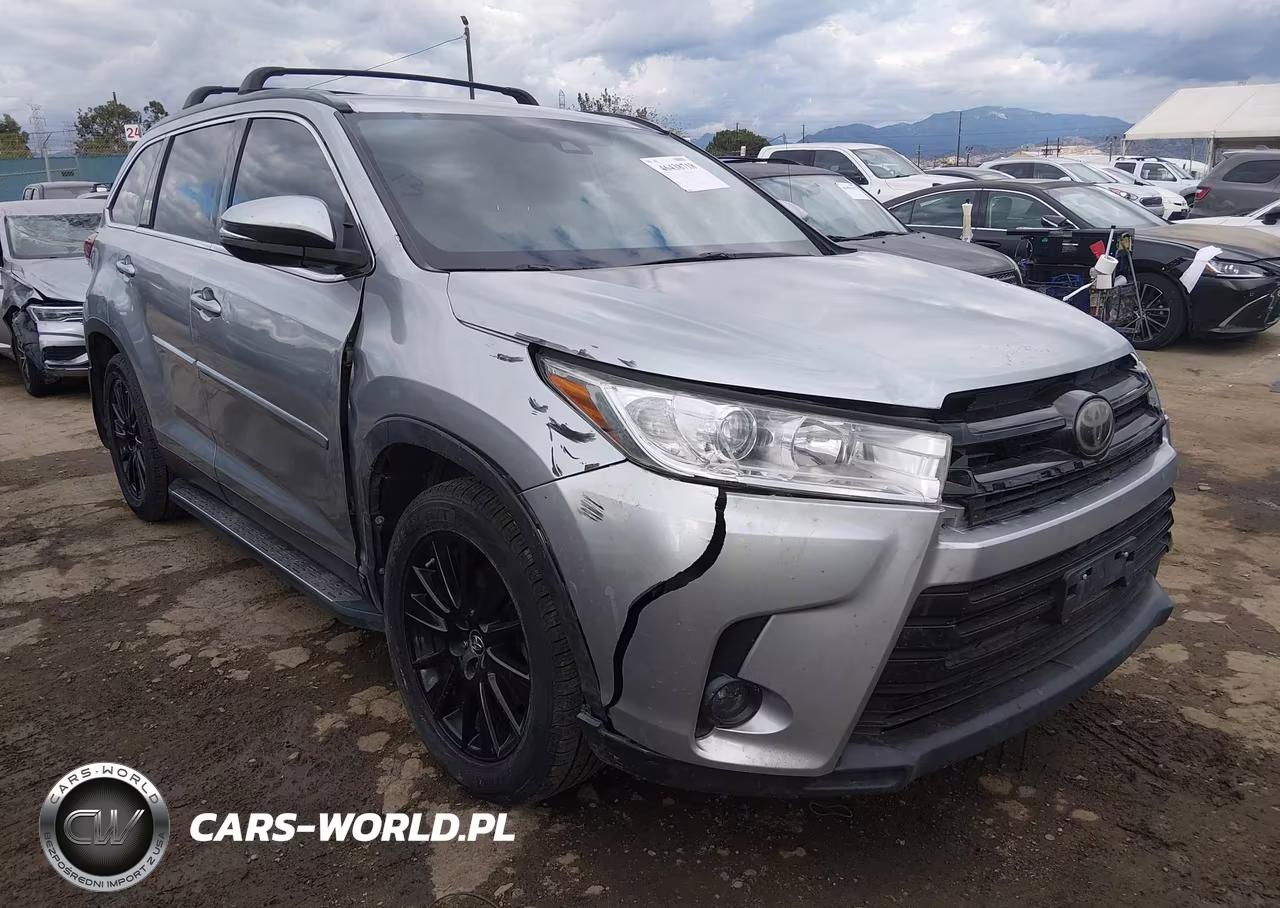 2019 Toyota Highlander Se