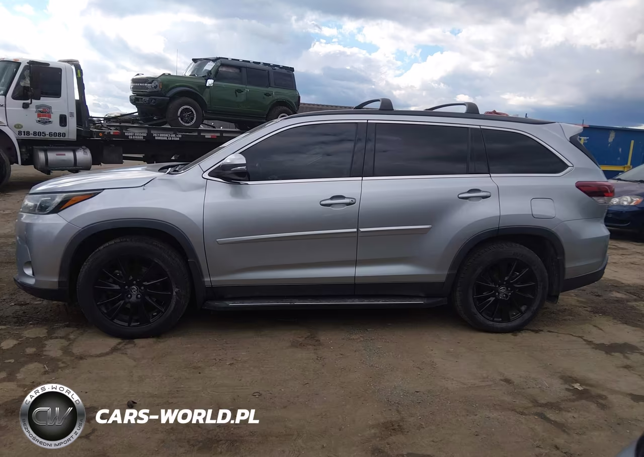 2019 Toyota Highlander Se VIN:5TDJZRFH7KS956085 - 14