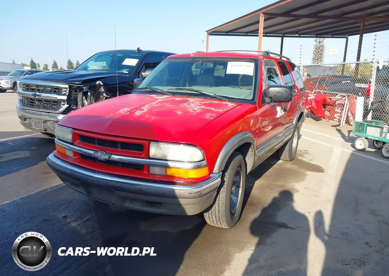 1999 Chevrolet Blazer VIN:1GNCS13W0X2111831 - 2