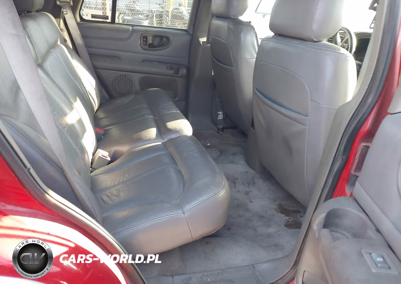 1999 Chevrolet Blazer VIN:1GNCS13W0X2111831 - 8
