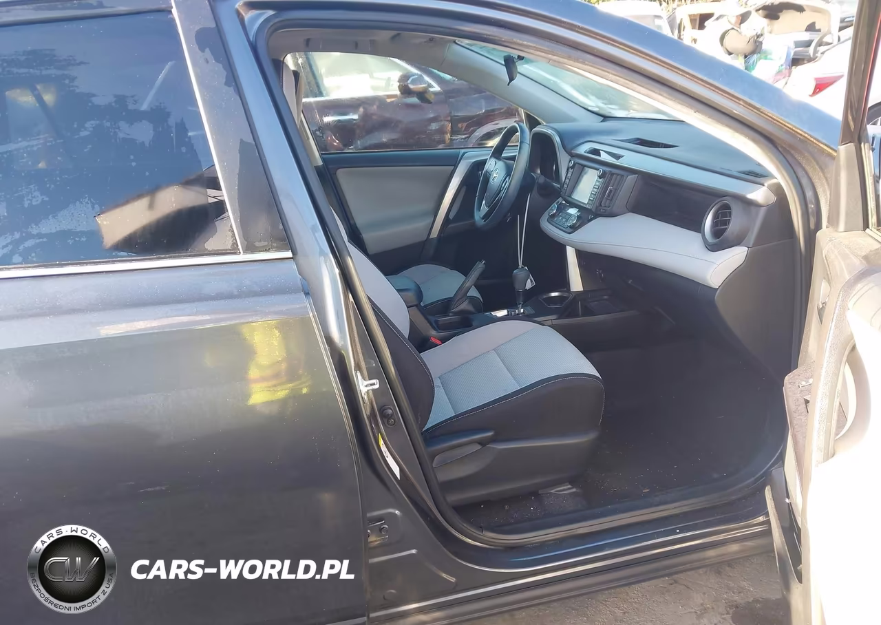 2017 Toyota Rav4 Hybrid Xle VIN:JTMRJREV4HD102855 - 5