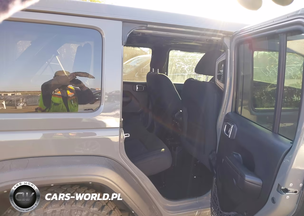 2021 Jeep Wrangler Unlimited Willys 4X4 VIN:1C4HJXDN6MW856260 - 8