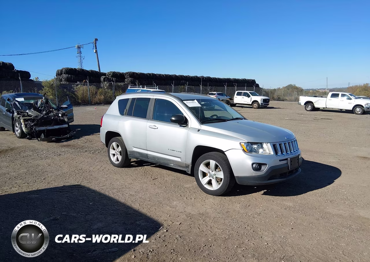 2011 Jeep Compass VIN:1J4NF1FB5BD158679 - 1