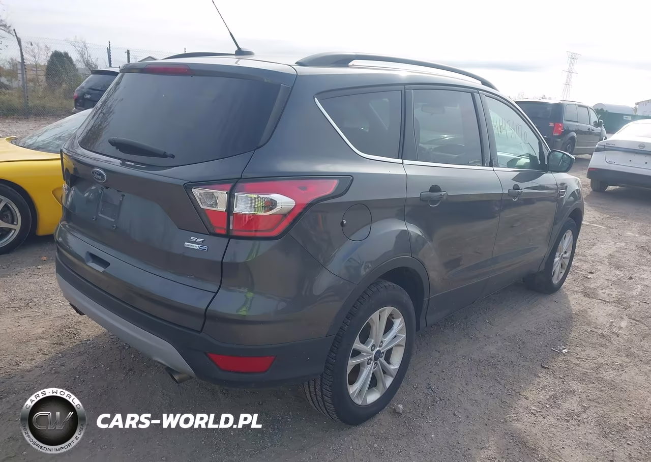 2018 Ford Escape Se VIN:1FMCU9GD1JUB21432 - 4