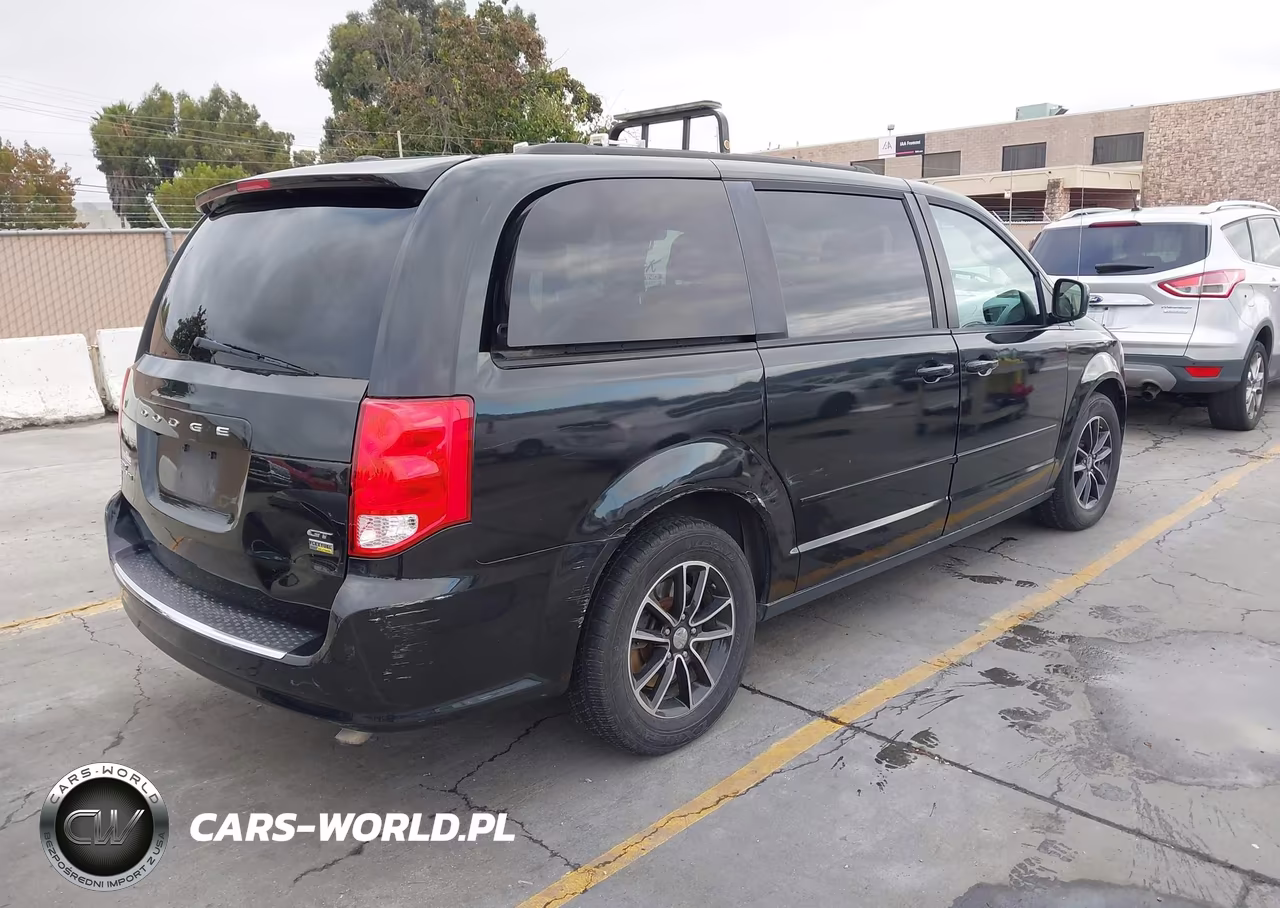 2017 Dodge Grand Caravan Gt VIN:2C4RDGEG7HR740737 - 4