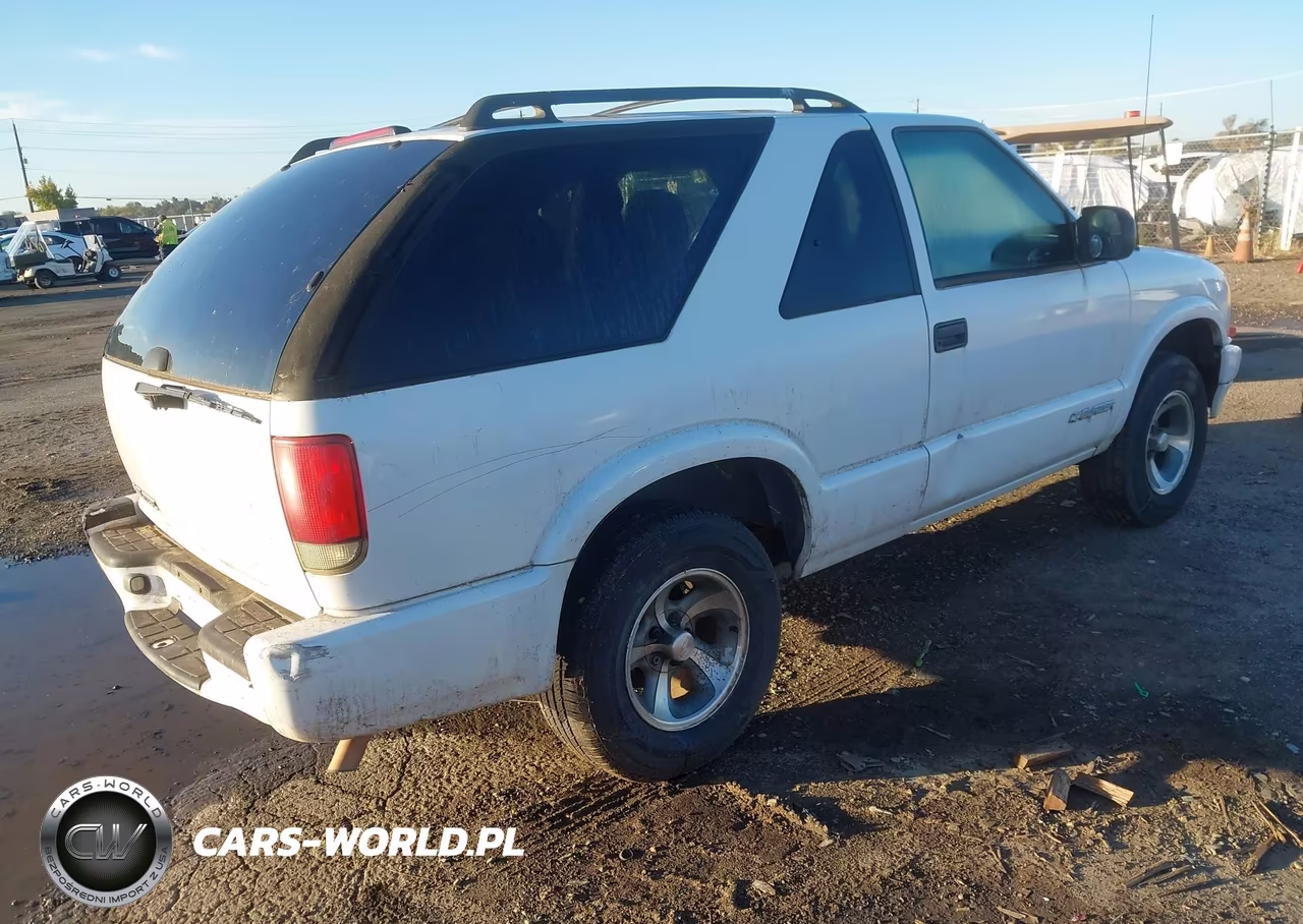 2004 Chevrolet Blazer Ls VIN:1GNCS18X94K124591 - 4