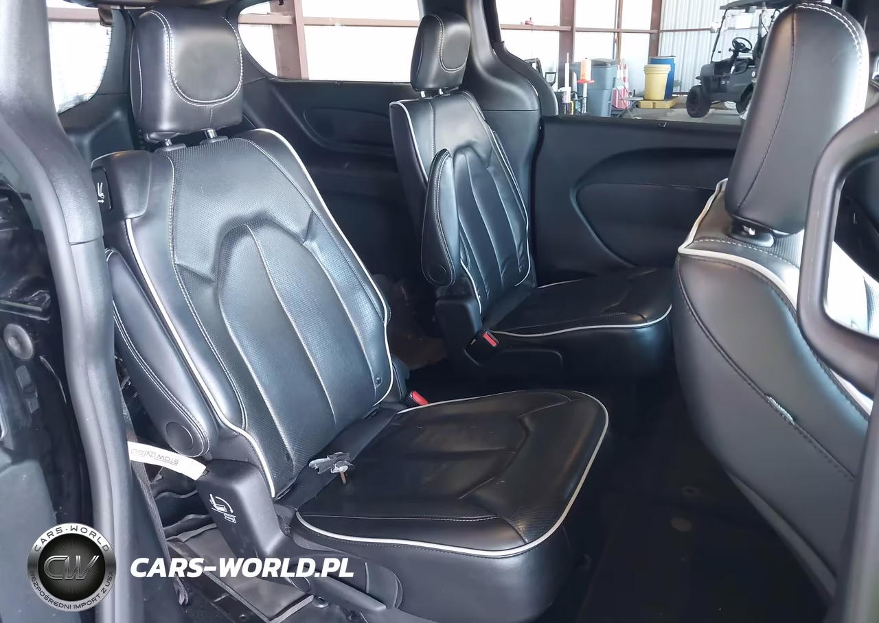 2025 Chrysler Pacifica Limited VIN:2C4RC1GG3SR548865 - 8
