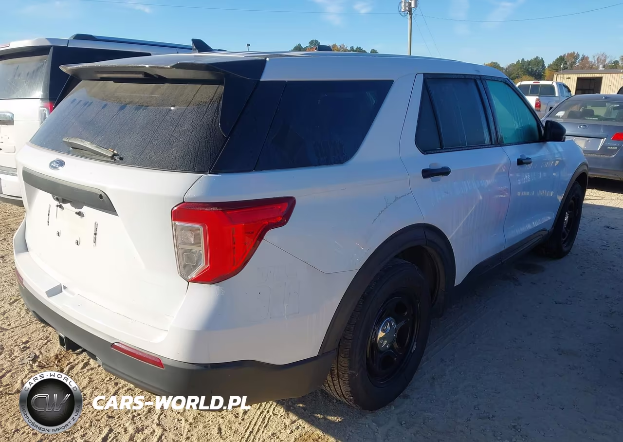 2020 Ford Police Interceptor Utility VIN:1FM5K8AC9LGB68363 - 4