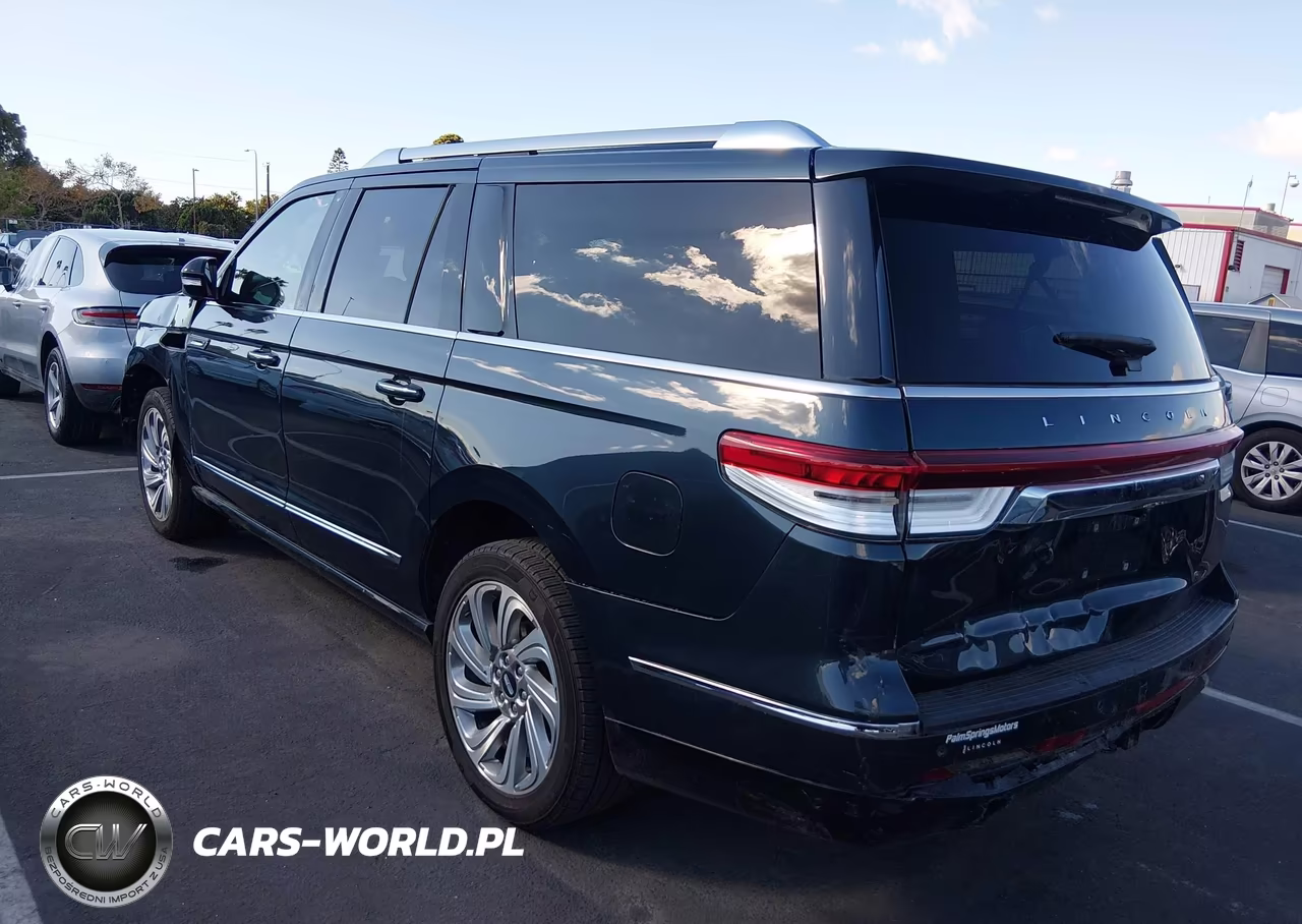 2024 Lincoln Navigator Reserve L VIN:5LMJJ3LG8REL13995 - 3