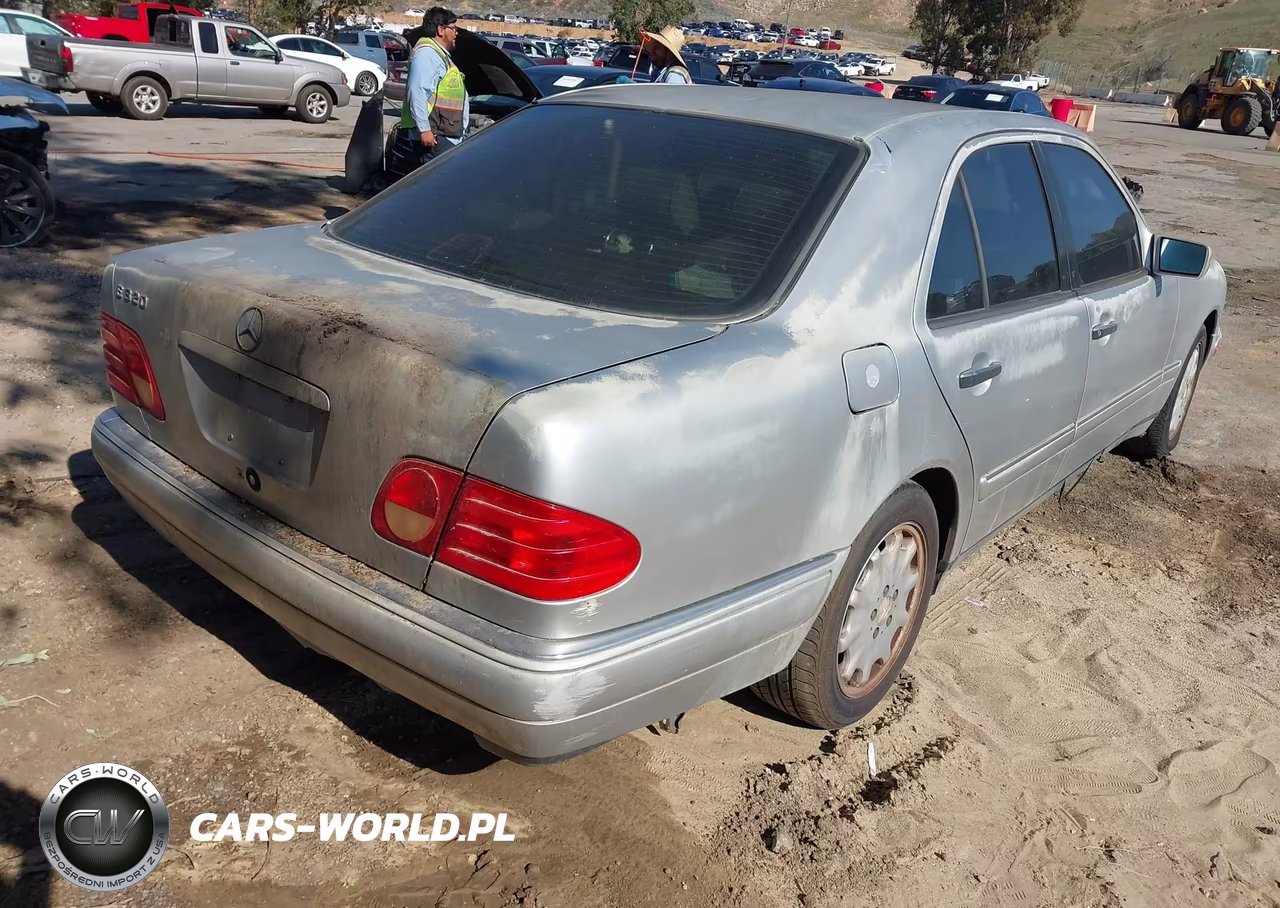 1997 Mercedes-Benz E 320 VIN:WDBJF55F8VA381500 - 4