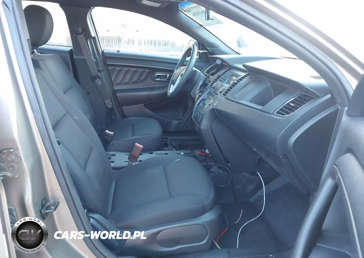 2016 Ford Police Interceptor VIN:1FAHP2MK5GG110054 - 5