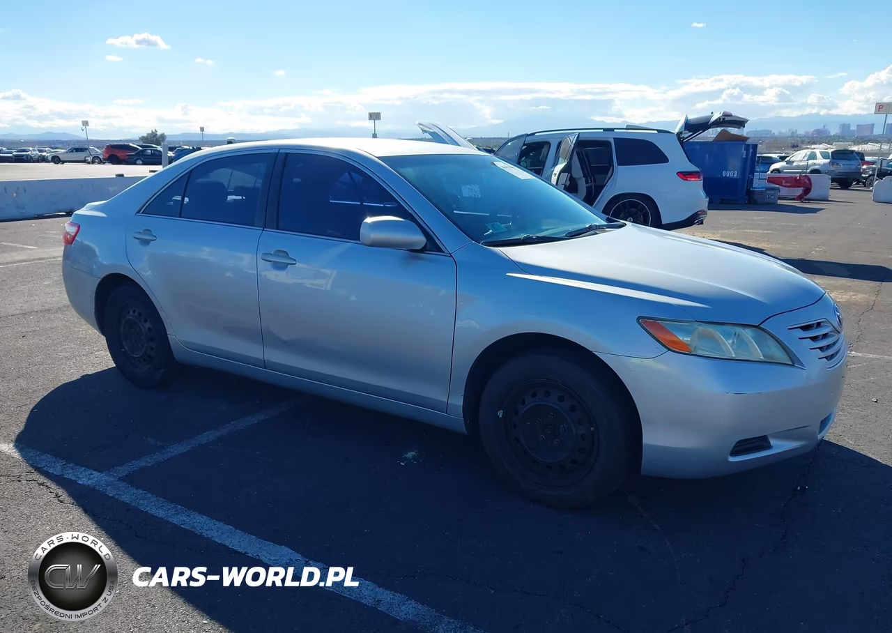 2007 Toyota Camry Le – zdjęcie 1 z 15