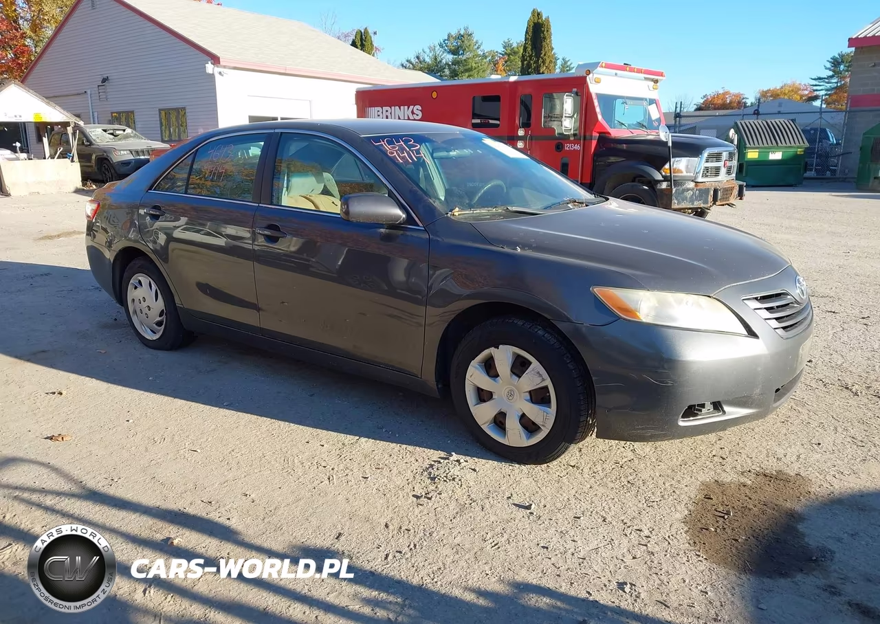 2009 Toyota Camry Le V6 – zdjęcie 1 z 15