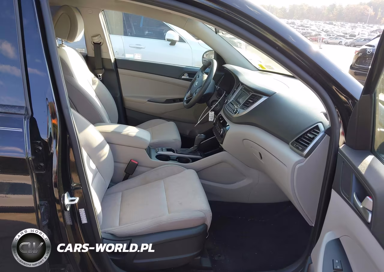 2016 Hyundai Tucson Se VIN:KM8J33A40GU052676 - 5
