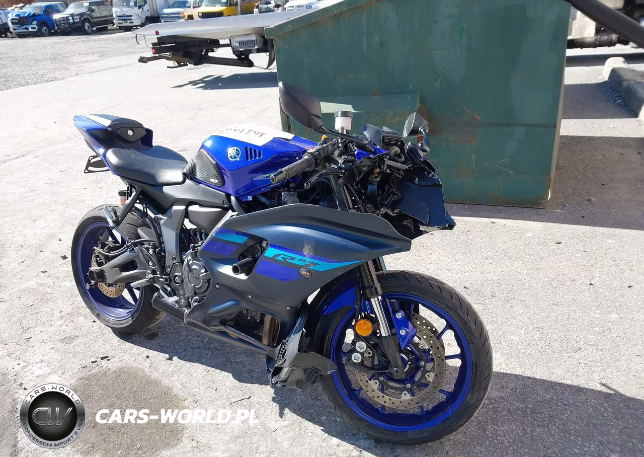 2024 Yamaha Yzfr7