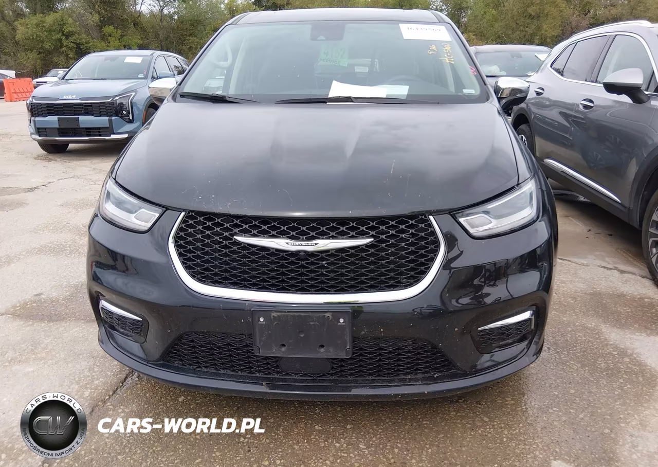 2023 Chrysler Pacifica Hybrid Limited VIN:2C4RC1S7XPR630526 - 12