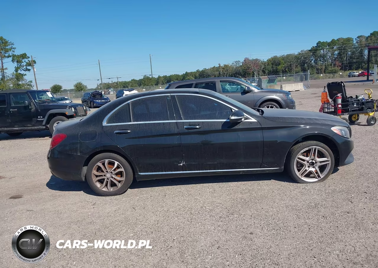 2015 Mercedes-Benz C 300 4Matic VIN:55SWF4KB1FU079895 - 12