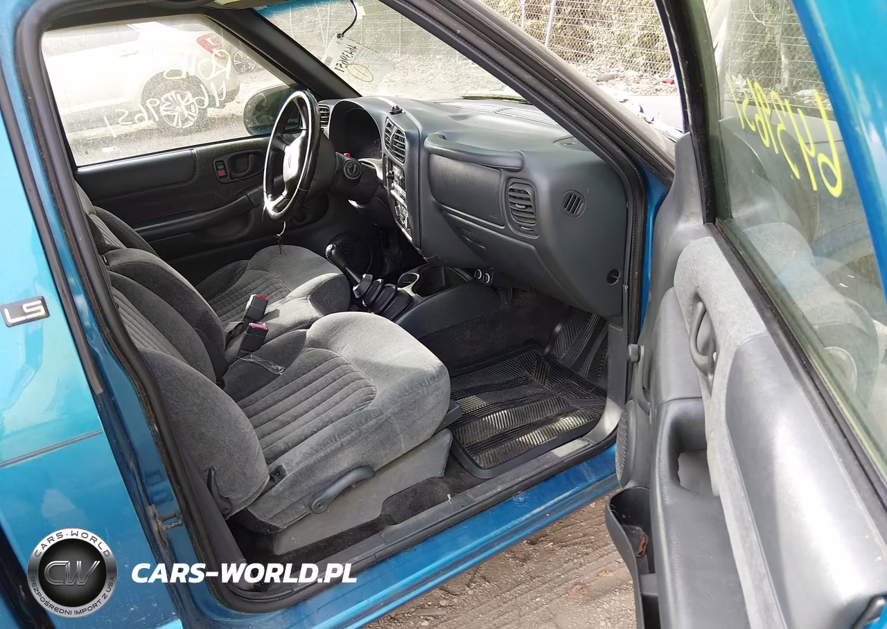 2002 Chevrolet S-10 Ls VIN:1GCCS145928120659 - 5