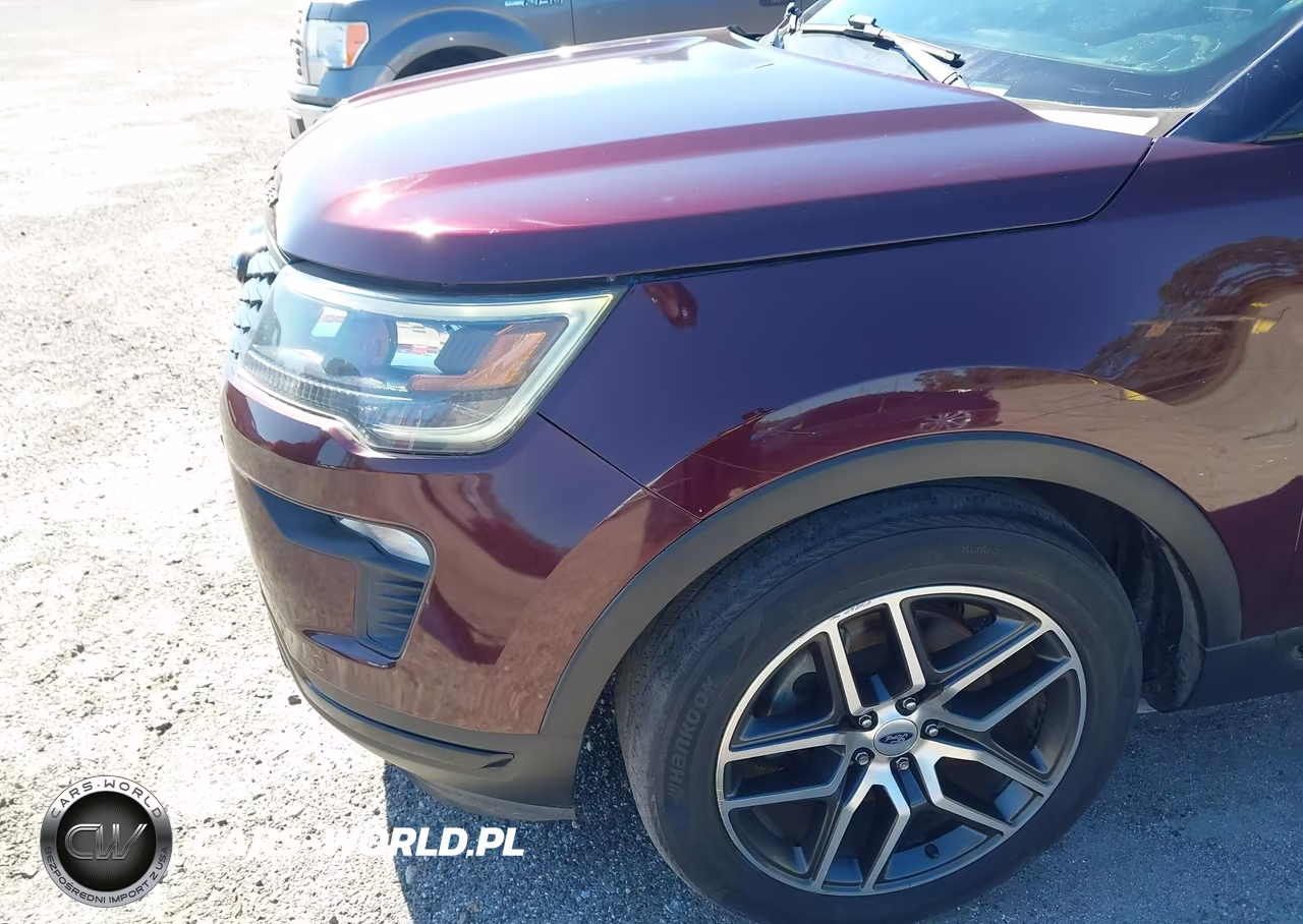 2018 Ford Explorer Sport VIN:1FM5K8GT2JGB55202 - 6