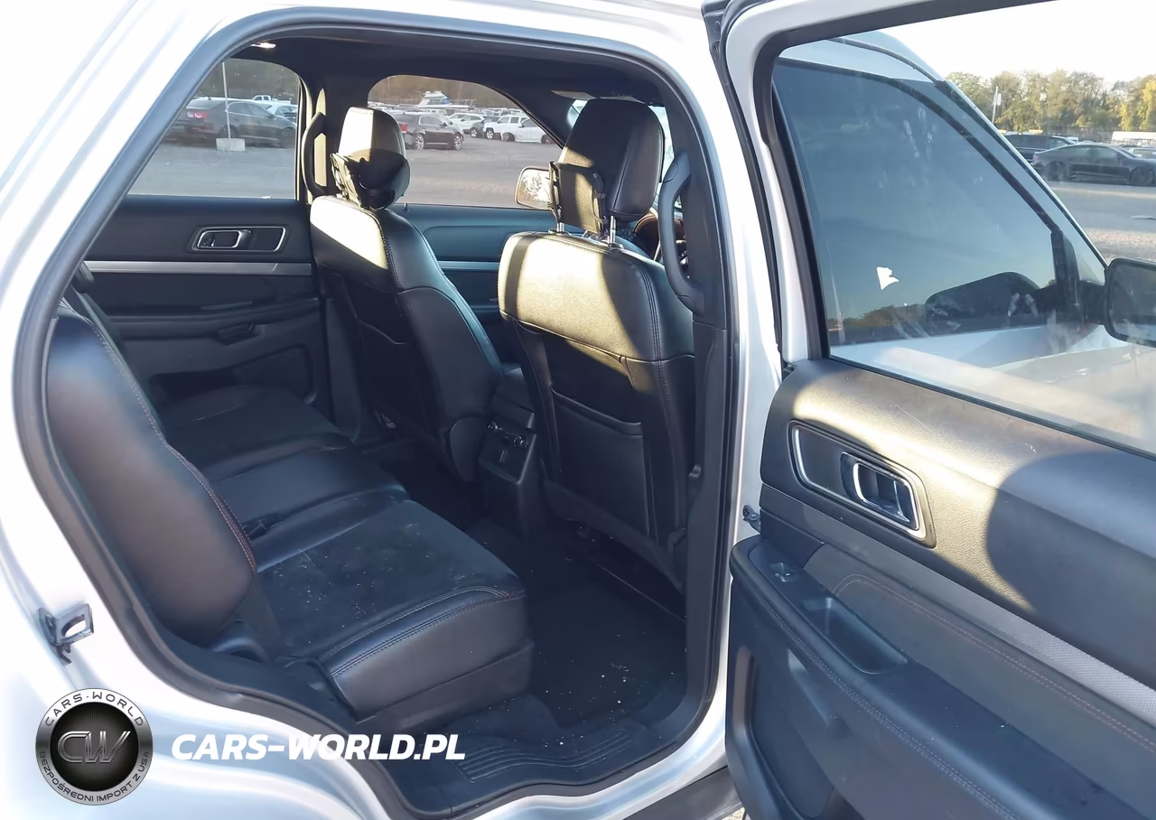 2019 Ford Explorer Xlt VIN:1FM5K8D82KGA02109 - 8
