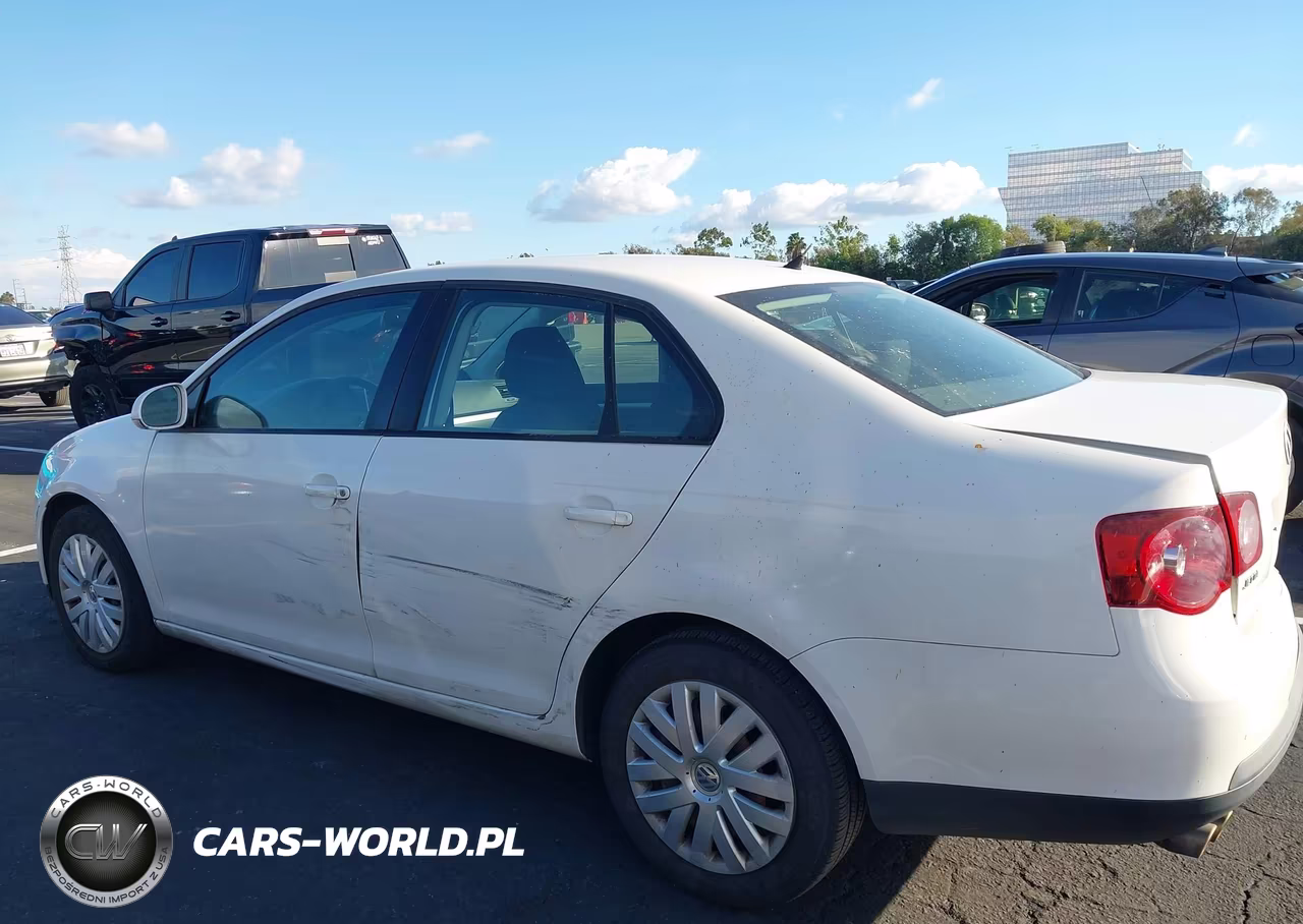 2010 Volkswagen Jetta S VIN:3VWJZ7AJ2AM086689 - 14