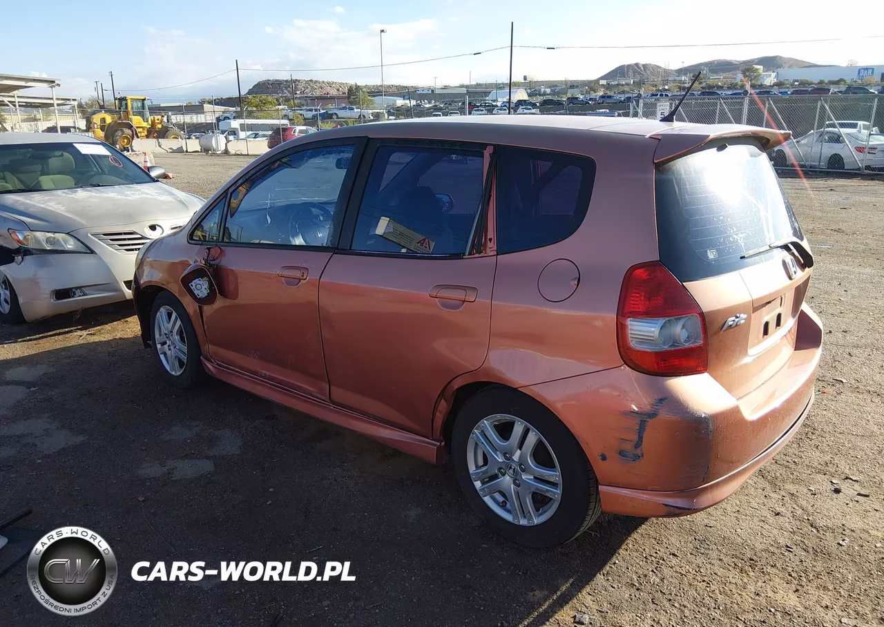 2008 Honda Fit Sport VIN:JHMGD38628S023226 - 3