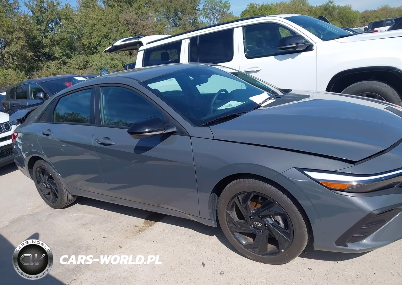 2026 Hyundai Elantra Sel Sport VIN:KMHLM4DG2TU280397 - 13