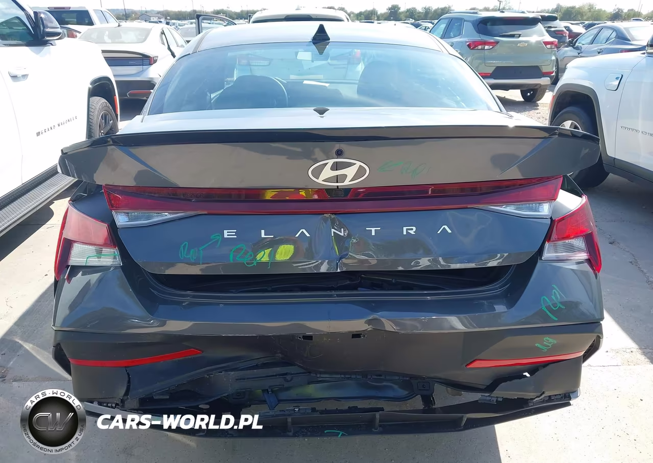 2026 Hyundai Elantra Sel Sport VIN:KMHLM4DG2TU280397 - 16