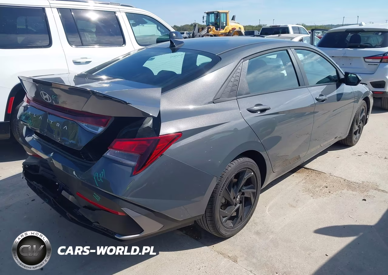 2026 Hyundai Elantra Sel Sport VIN:KMHLM4DG2TU280397 - 4