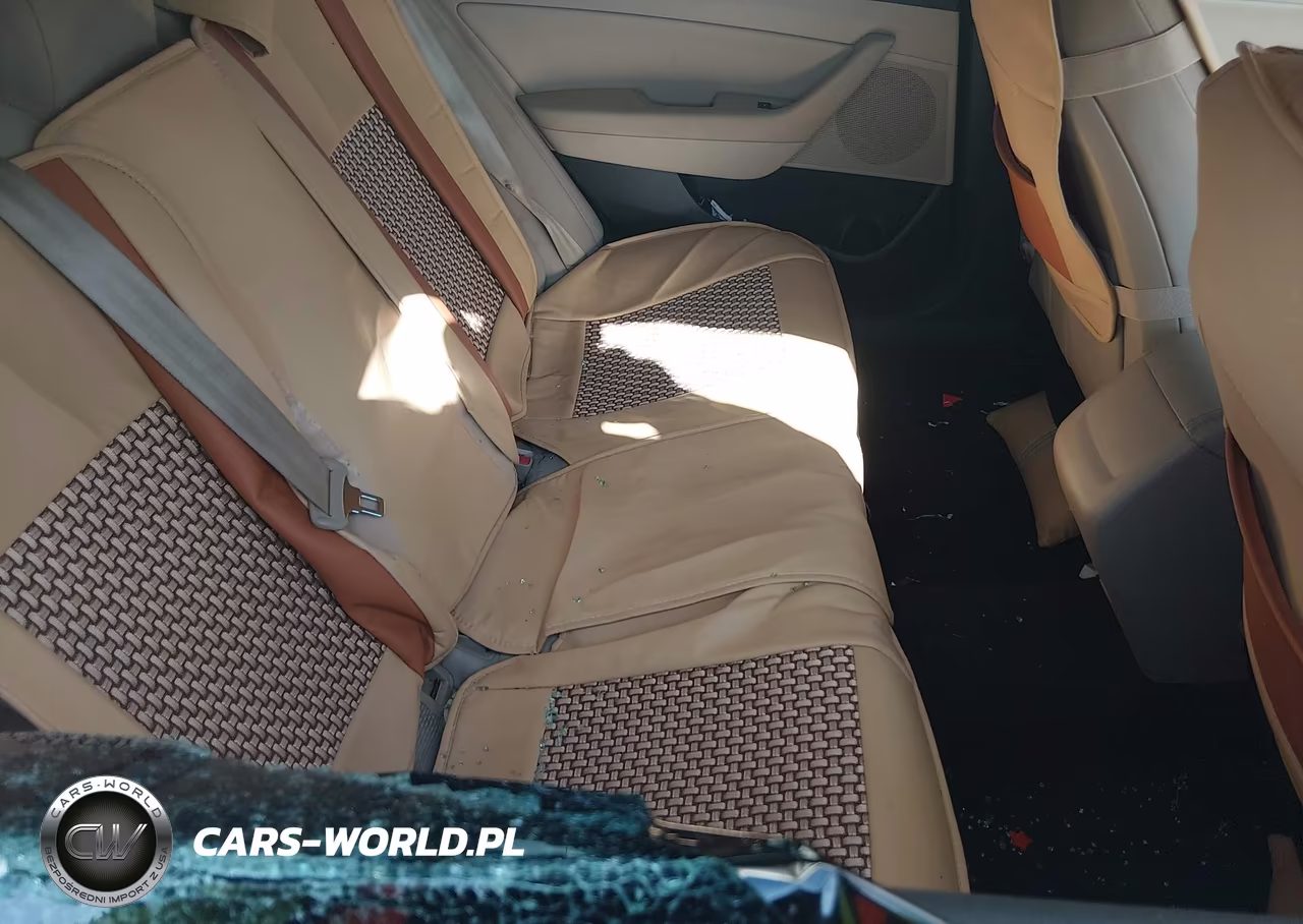 2017 Hyundai Sonata Sport VIN:5NPE34AF8HH505998 - 8