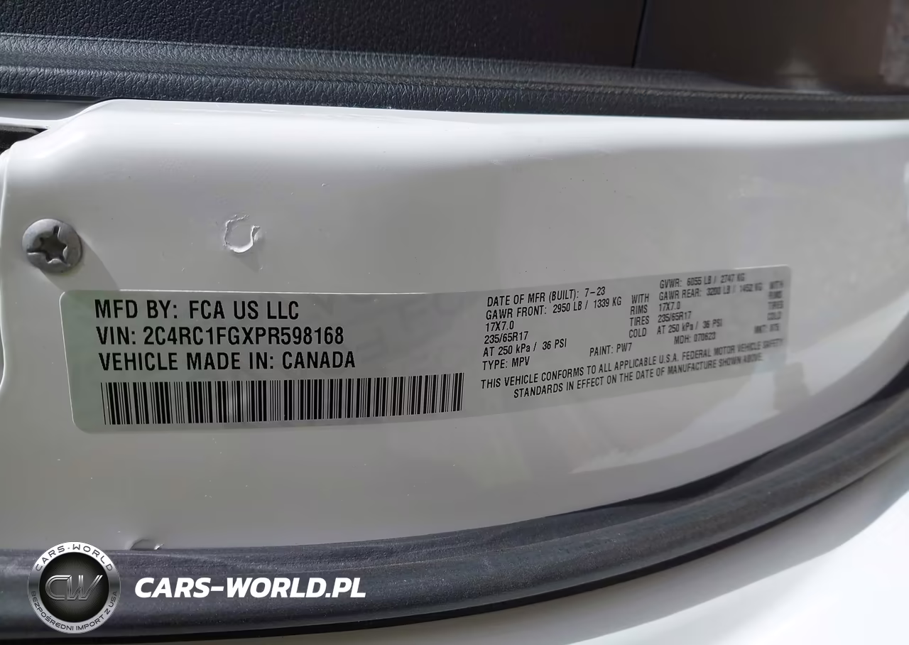 2023 Chrysler Pacifica Touring VIN:2C4RC1FGXPR598168 - 9