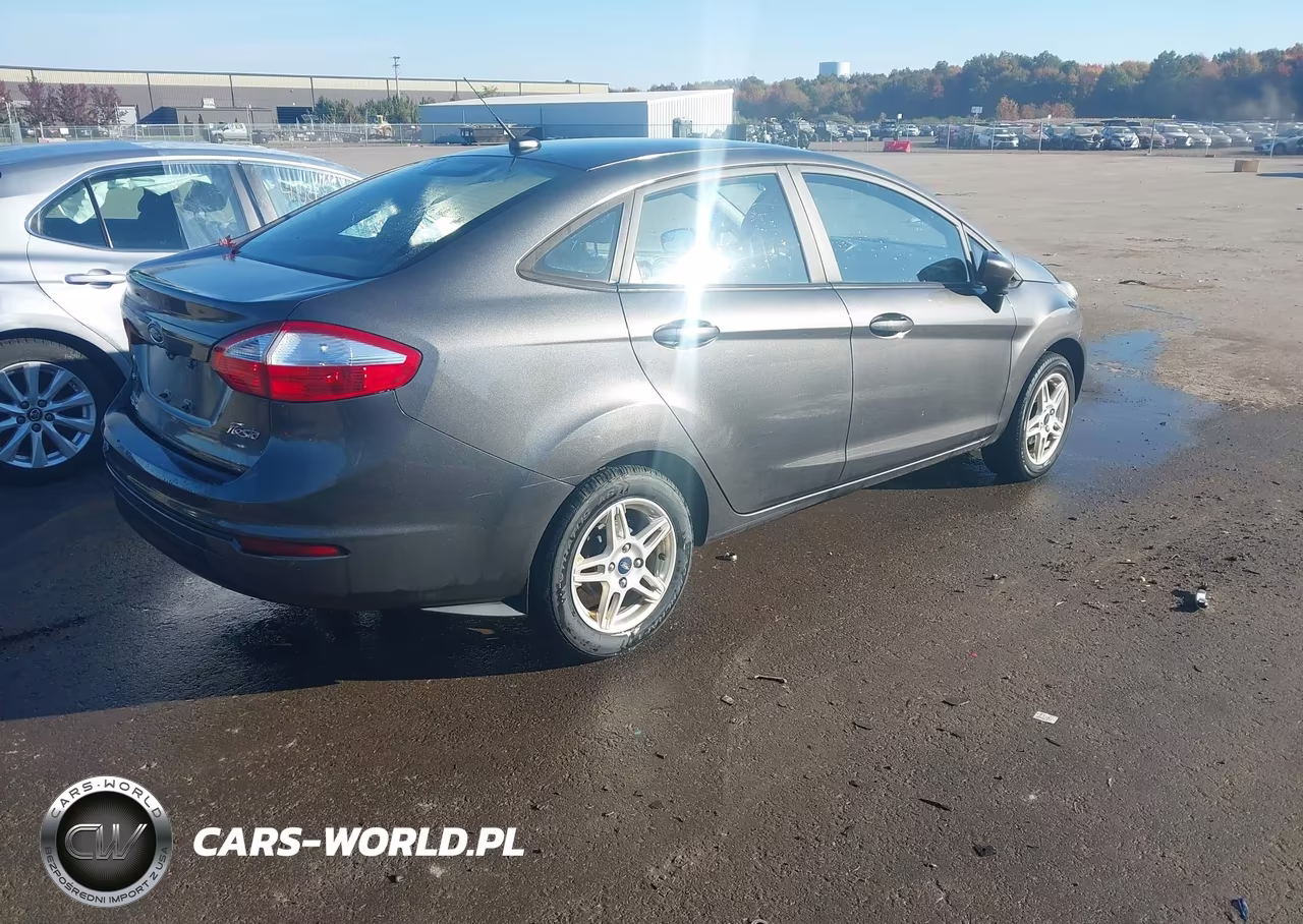 2018 Ford Fiesta Se VIN:3FADP4BJ4JM145945 - 4