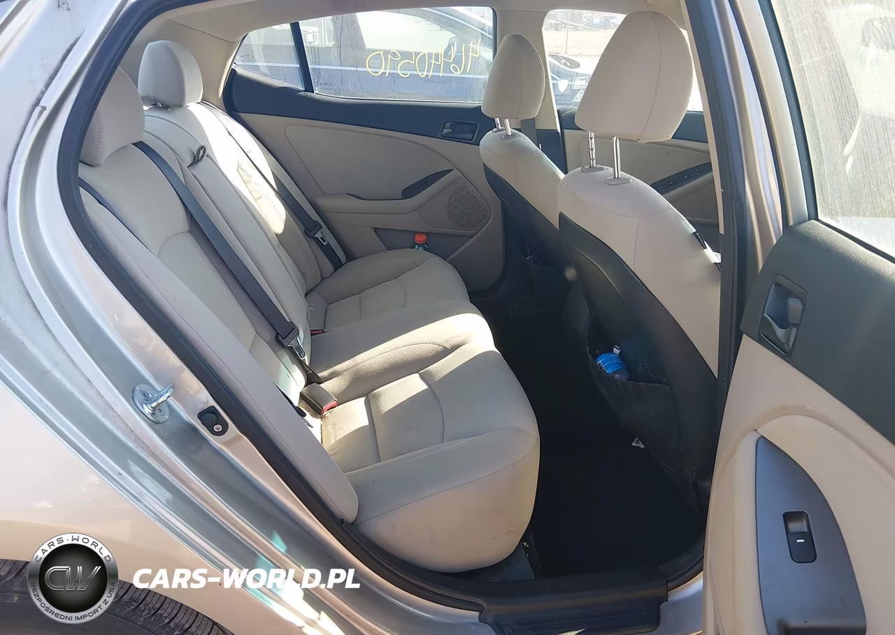 2015 Kia Optima Lx VIN:KNAGM4A70F5557506 - 8