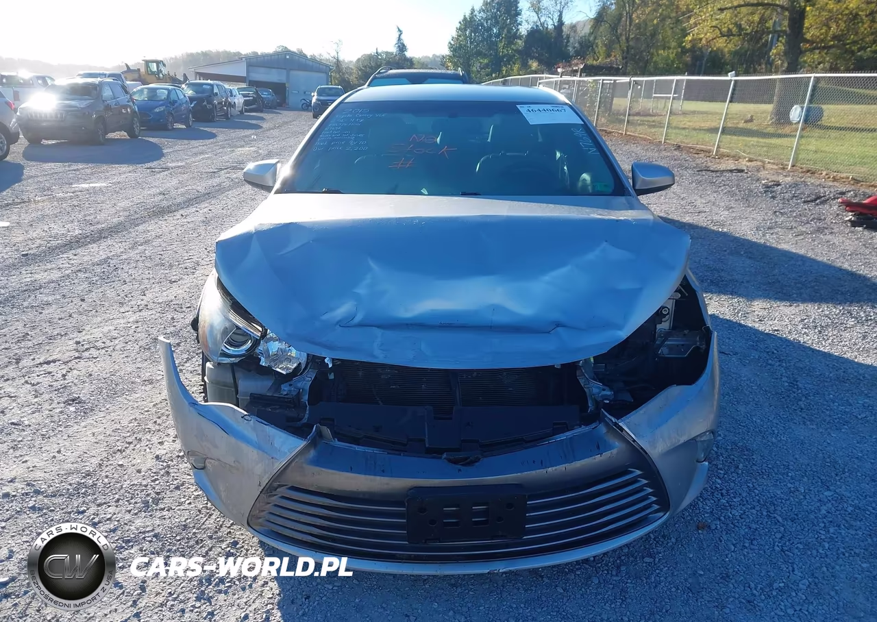 2015 Toyota Camry Xle VIN:4T1BF1FK8FU076536 - 12