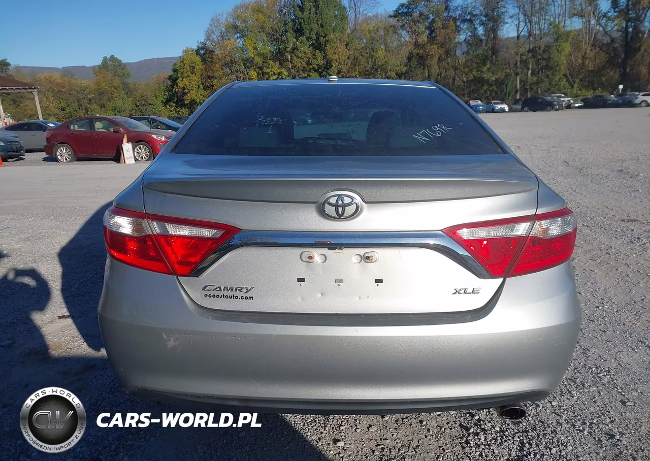 2015 Toyota Camry Xle VIN:4T1BF1FK8FU076536 - 16