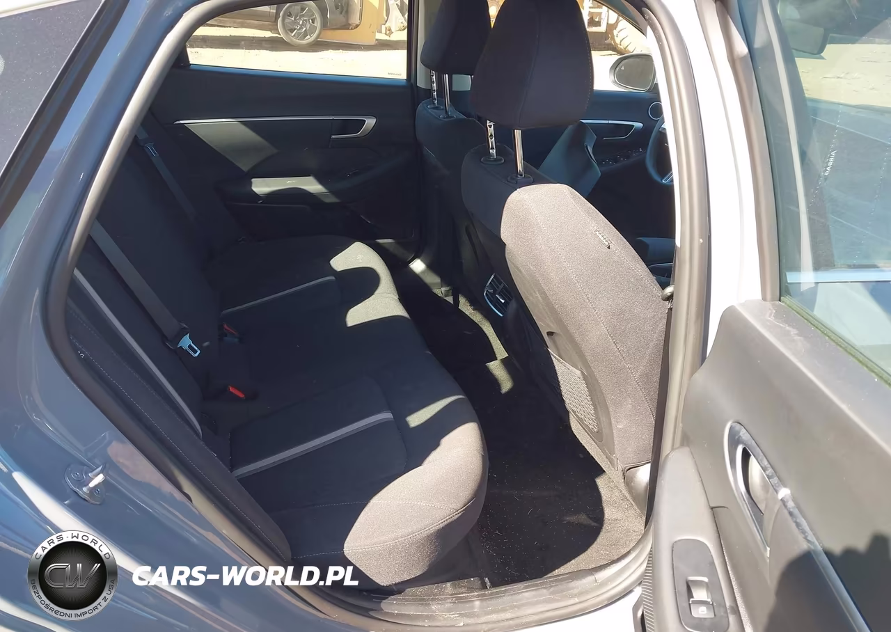 2026 Hyundai Sonata Hybrid Blue VIN:KMHL24JJXTA148690 - 8