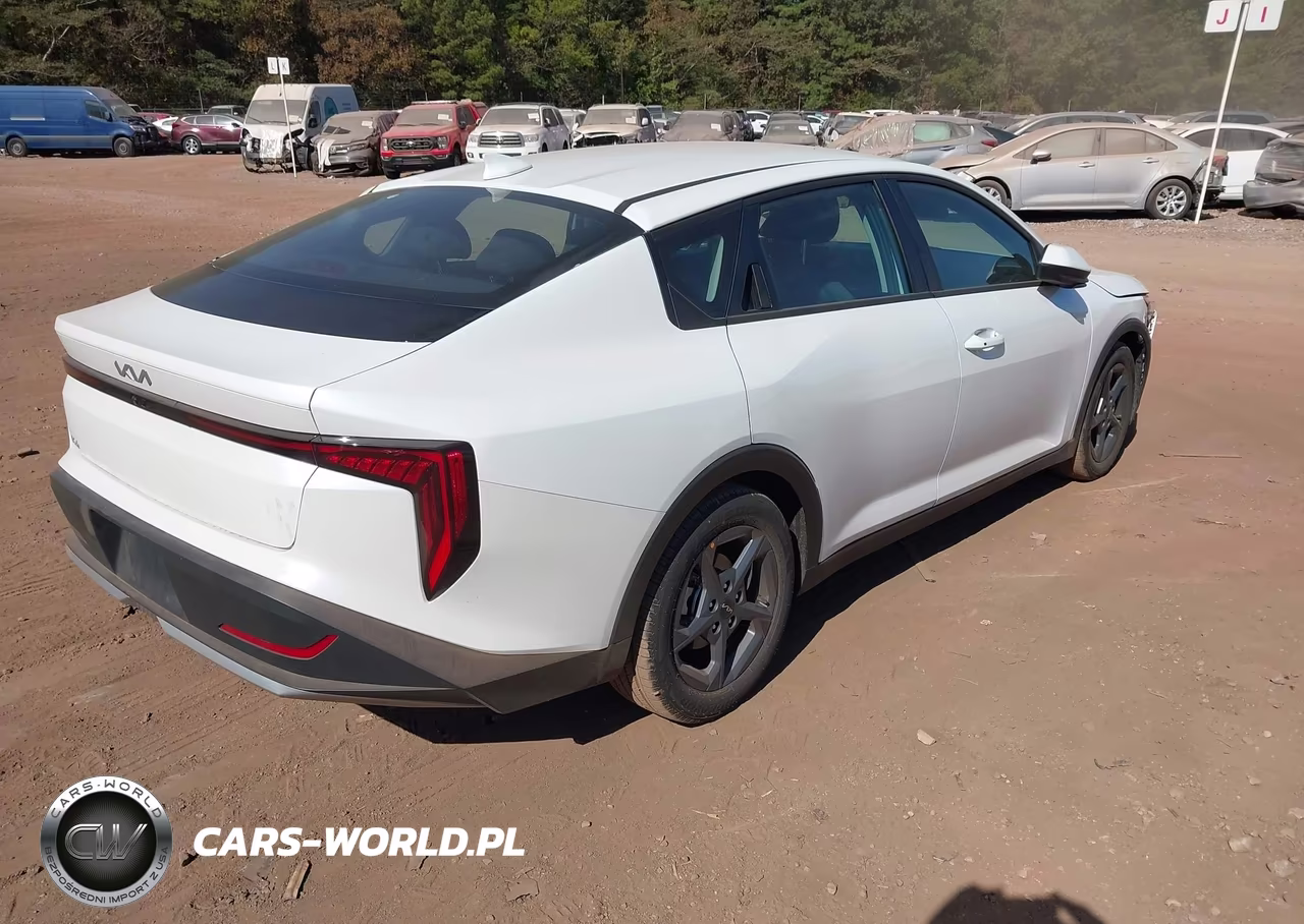 2026 Kia K4 Lxs VIN:3KPFT4DEXTE351606 - 4