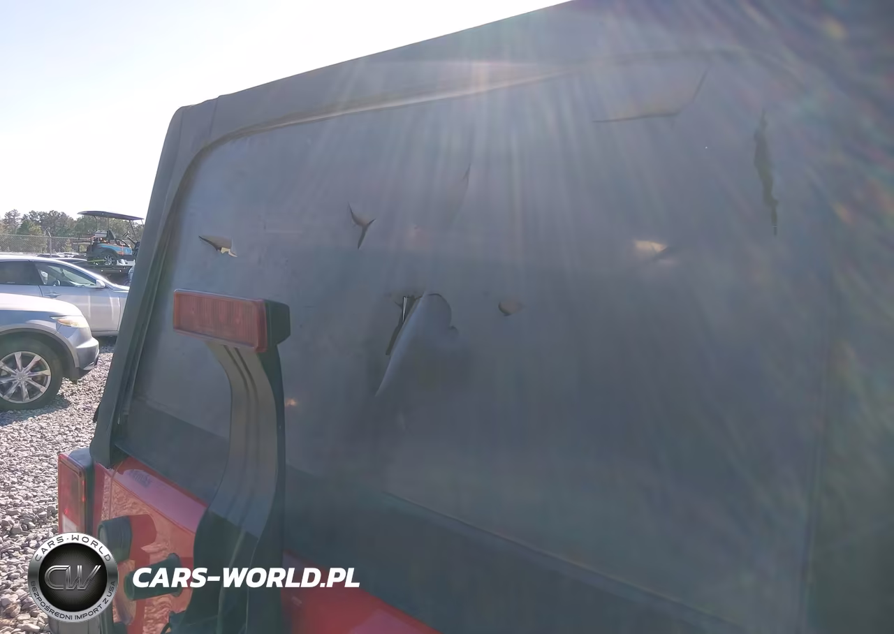2007 Jeep Wrangler Unlimited X VIN:1J4GB39167L227458 - 15