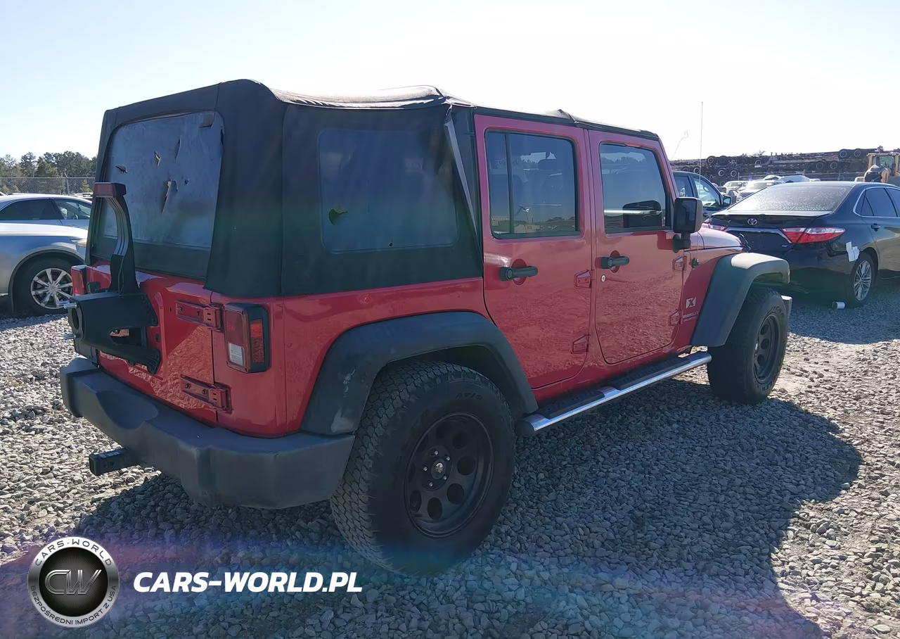 2007 Jeep Wrangler Unlimited X VIN:1J4GB39167L227458 - 4