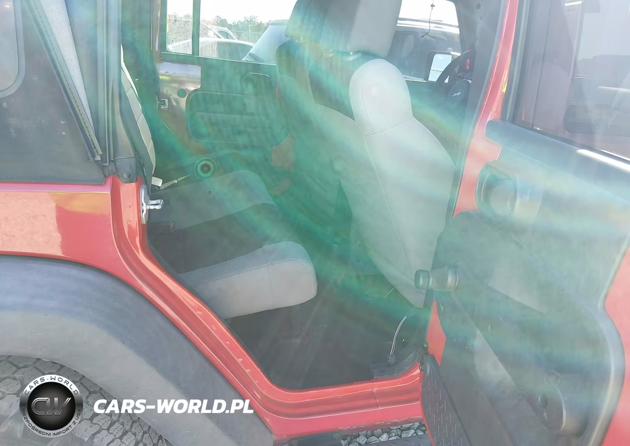 2007 Jeep Wrangler Unlimited X VIN:1J4GB39167L227458 - 8